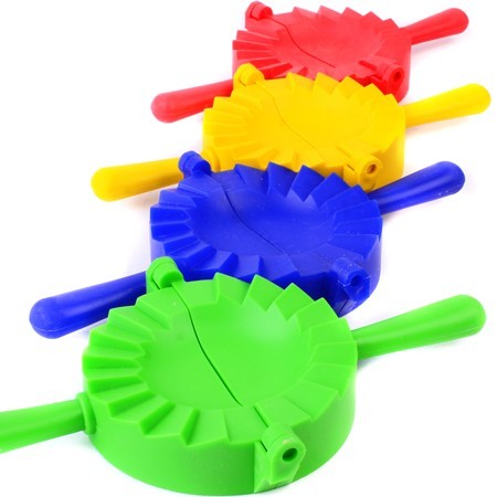 Форма для лепки пельменей и вареников (2613) Форма для лепки пельменей и вареников (2613)