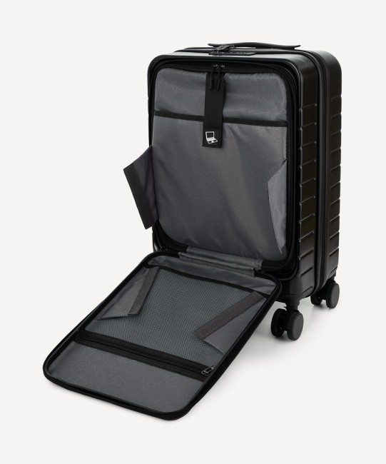 Чемодан для ручной клади JÖGEL ESSENTIAL Carry on Spinner, черный (2122181)