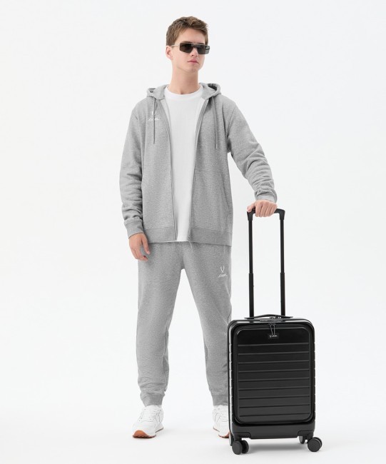 Чемодан для ручной клади JÖGEL ESSENTIAL Carry on Spinner, черный (2122181)