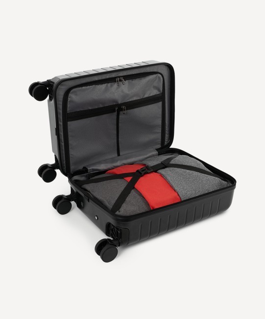 Чемодан для ручной клади JÖGEL ESSENTIAL Carry on Spinner, черный (2122181)