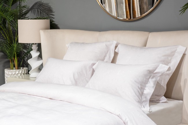 Комплект постельного белья Лоренцо,сатин 400TC,белый, 145*210-1шт,50*70-2шт (TT-00014766) Комплект постельного белья Лоренцо,сатин 400TC,белый, 145*210-1шт,50*70-2шт (TT-00014766)